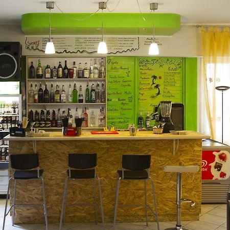 Jammin' Riccione Beach & Fun Hotel Exterior foto