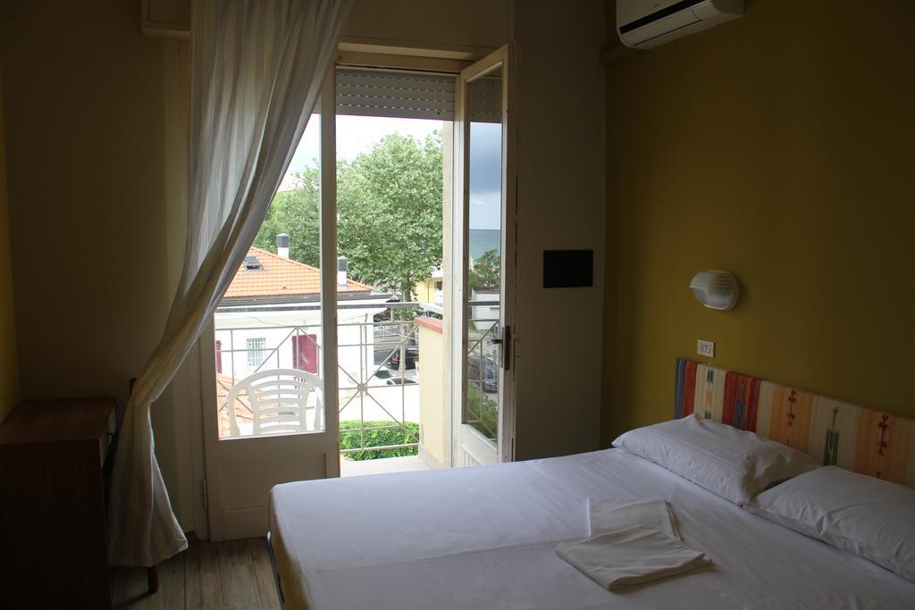 Jammin' Riccione Beach & Fun Hotel Zimmer foto