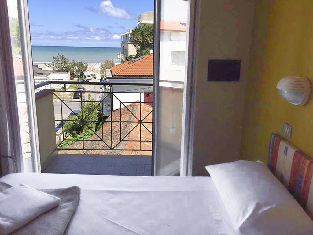 Jammin' Riccione Beach & Fun Hotel Zimmer foto